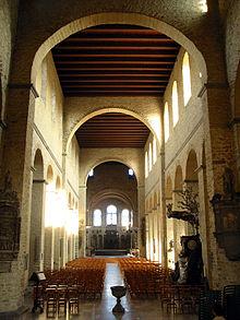 Nef centrale de la collégiale de Nivelles